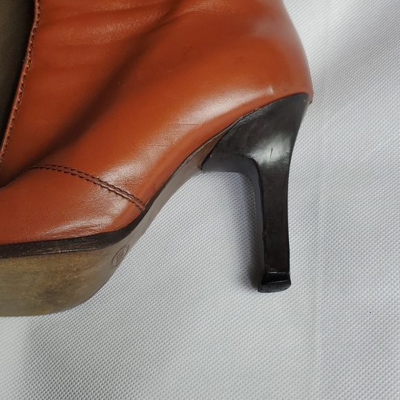 TOD'S Knee Length Boots and Purse - Picture 10 of 13